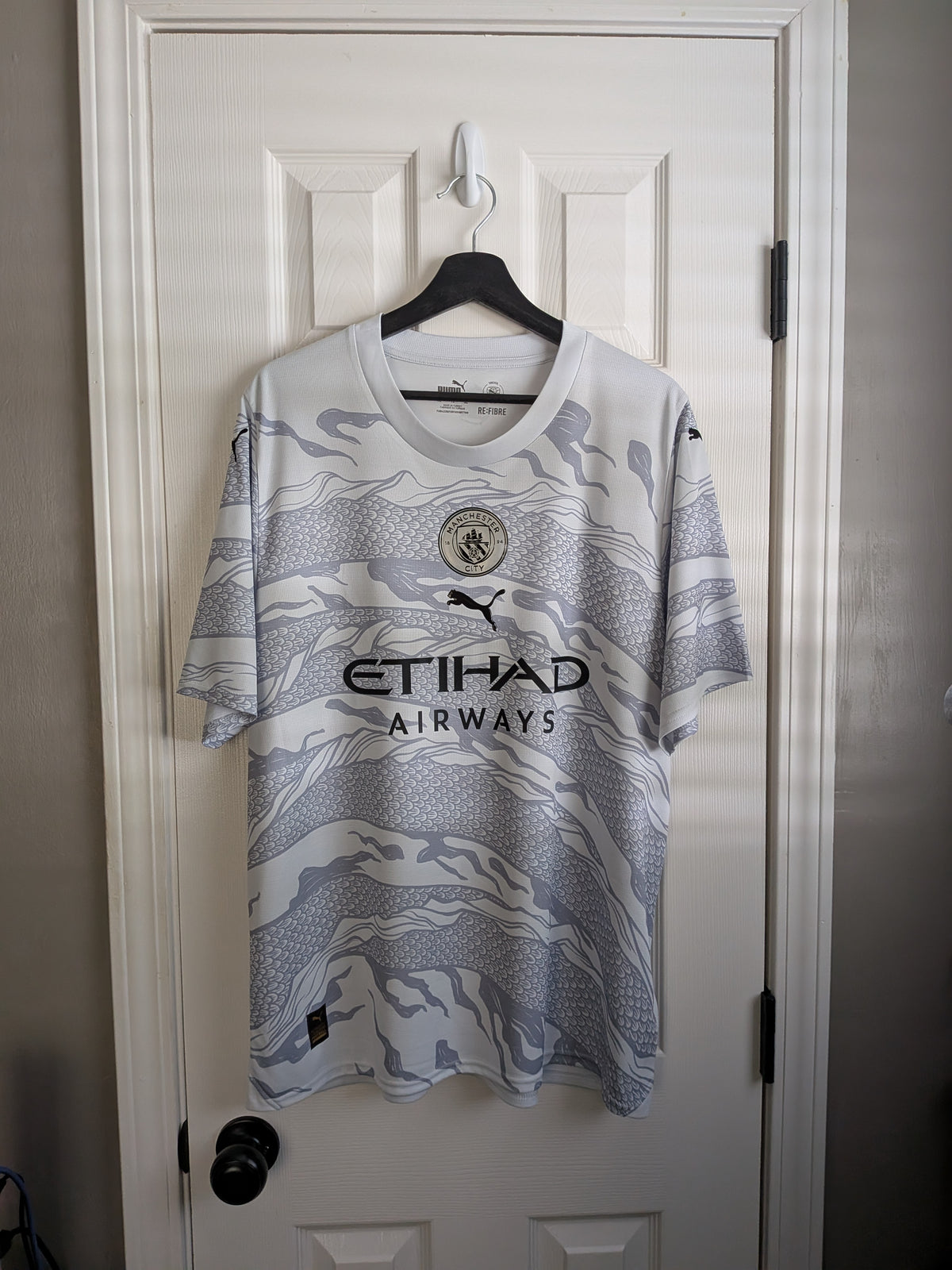 2023-24 Manchester City Chinese New Year Pre-match Shirt - Foden #47