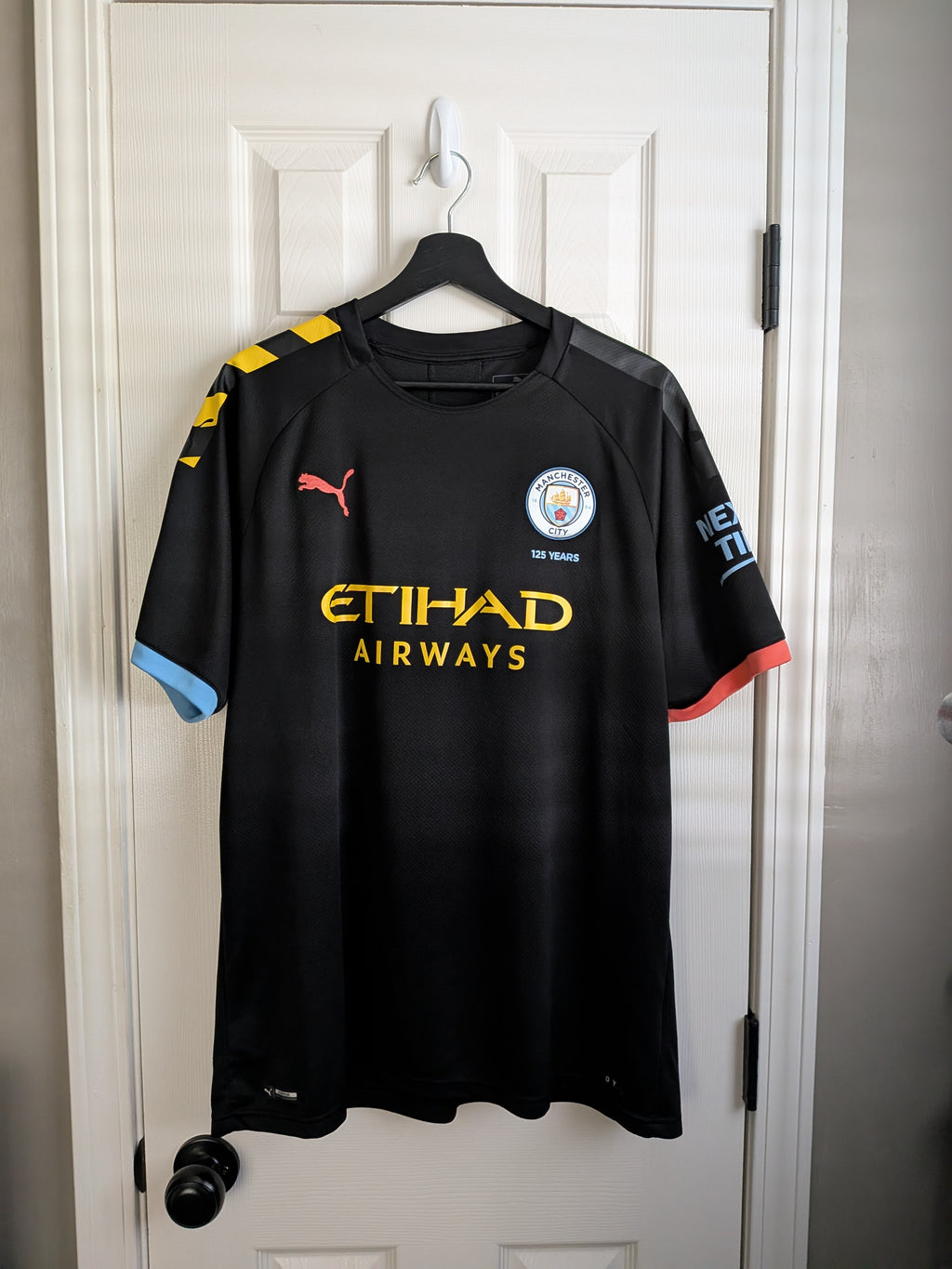 2019-20 Manchester City Away Shirt - Mahrez #26