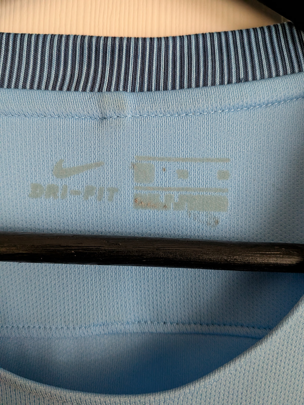 2016-17 Manchester City Home Shirt - Kompany #4