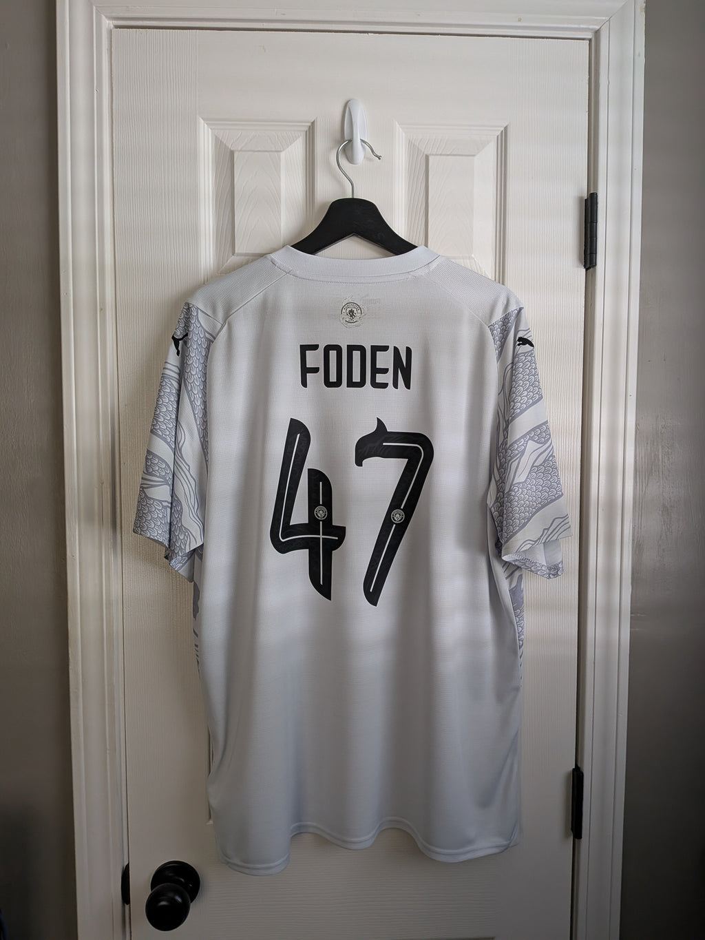 2023-24 Manchester City Chinese New Year Pre-match Shirt - Foden #47