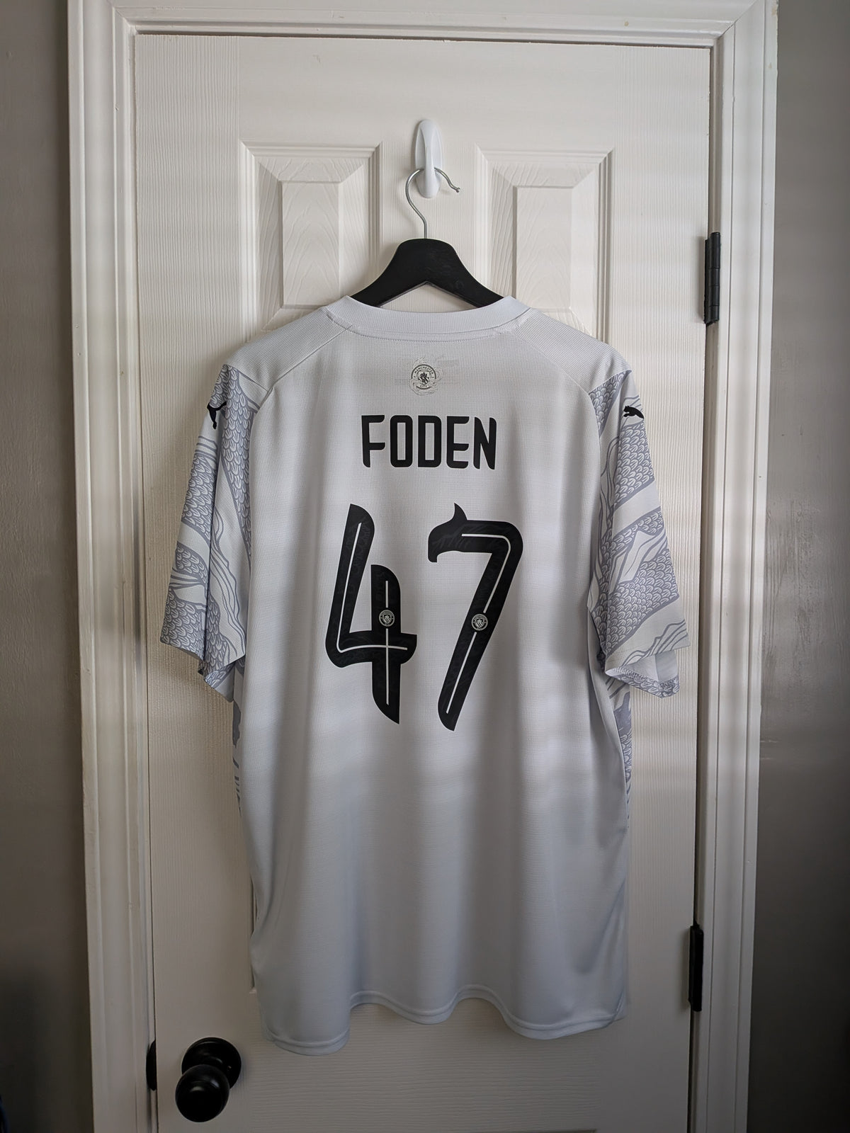 2023-24 Manchester City Chinese New Year Pre-match Shirt - Foden #47