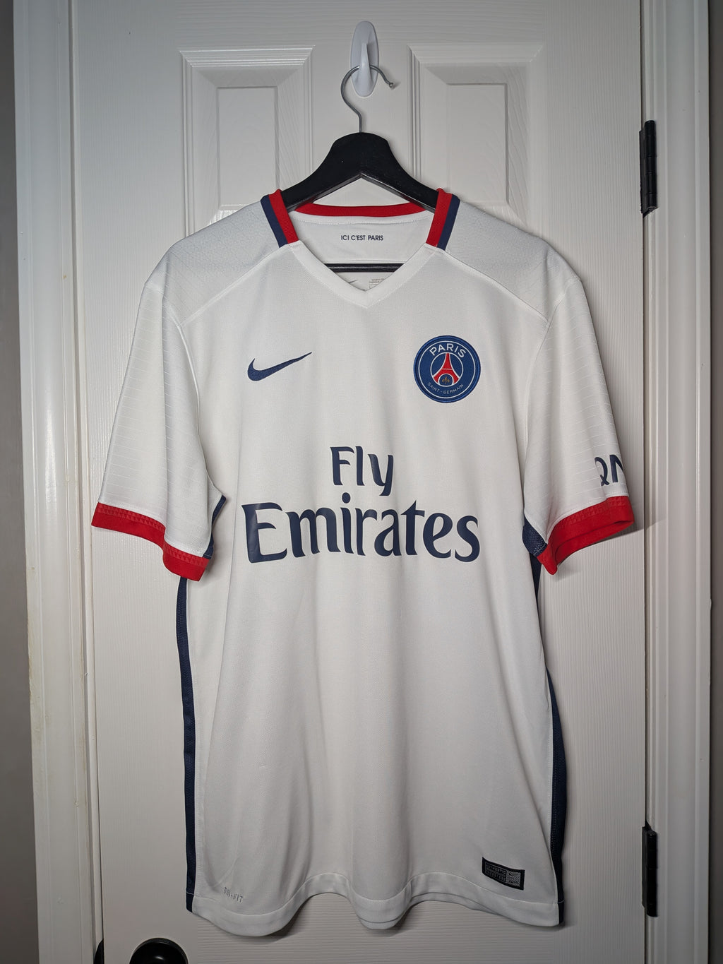 2015-16 PSG Away Shirt - Ibrahimovic #10