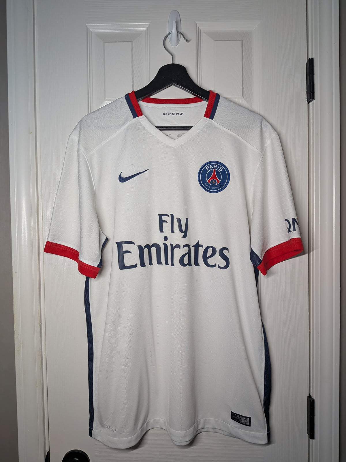 2015-16 PSG Away Shirt - Ibrahimovic #10