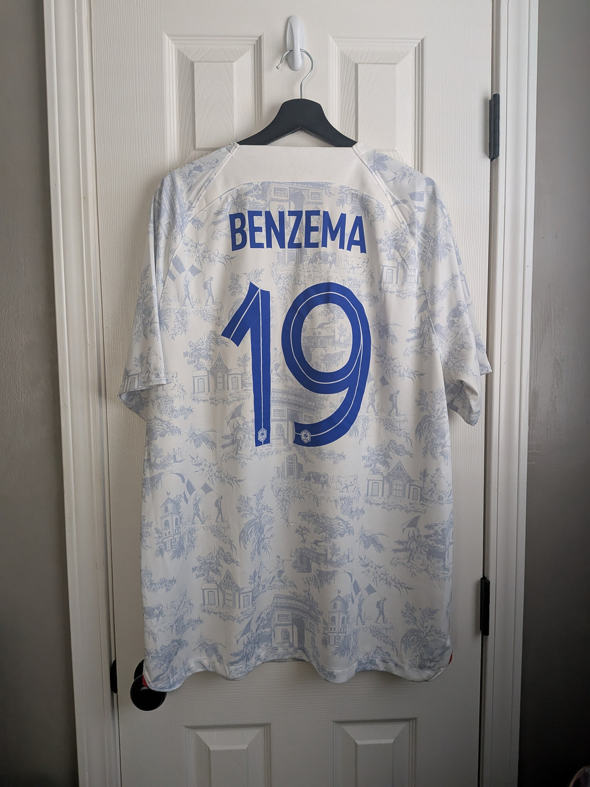 2022-23 France Away Shirt - Benzema #19