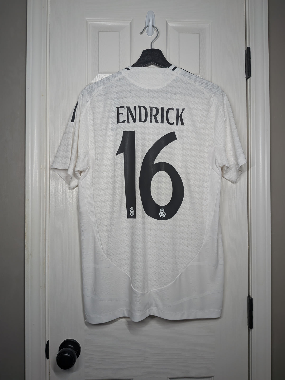 2024-25 Real Madrid Home Authentic Shirt BNWT - Endrick #16