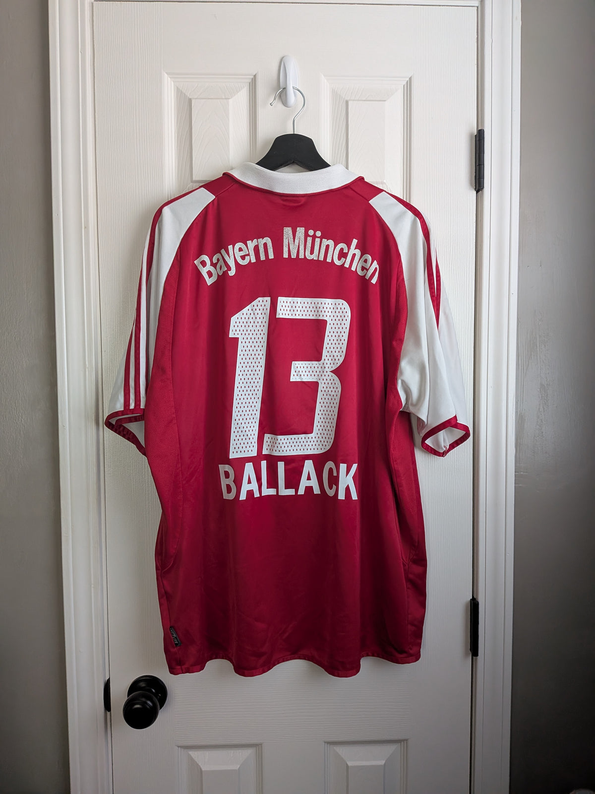 2003-04 Bayern Munich Home Shirt - Ballack #13