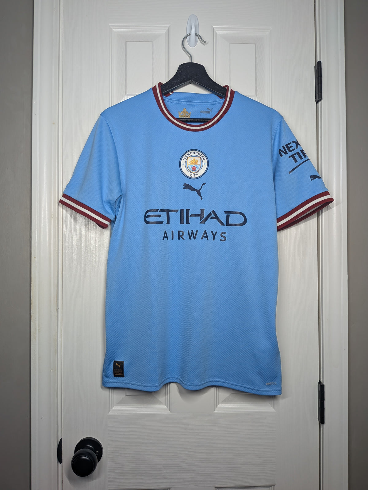 2022/23 Manchester City Home Shirt - Rodrigo #16
