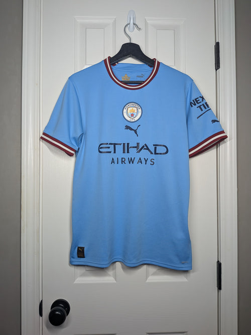 2022/23 Manchester City Home Shirt - Rodrigo #16