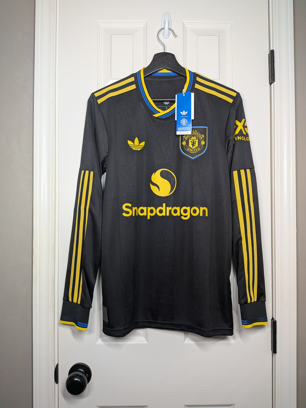2025-26 Manchester United Authentic Third Shirt L/S BNWT- Cunha #10