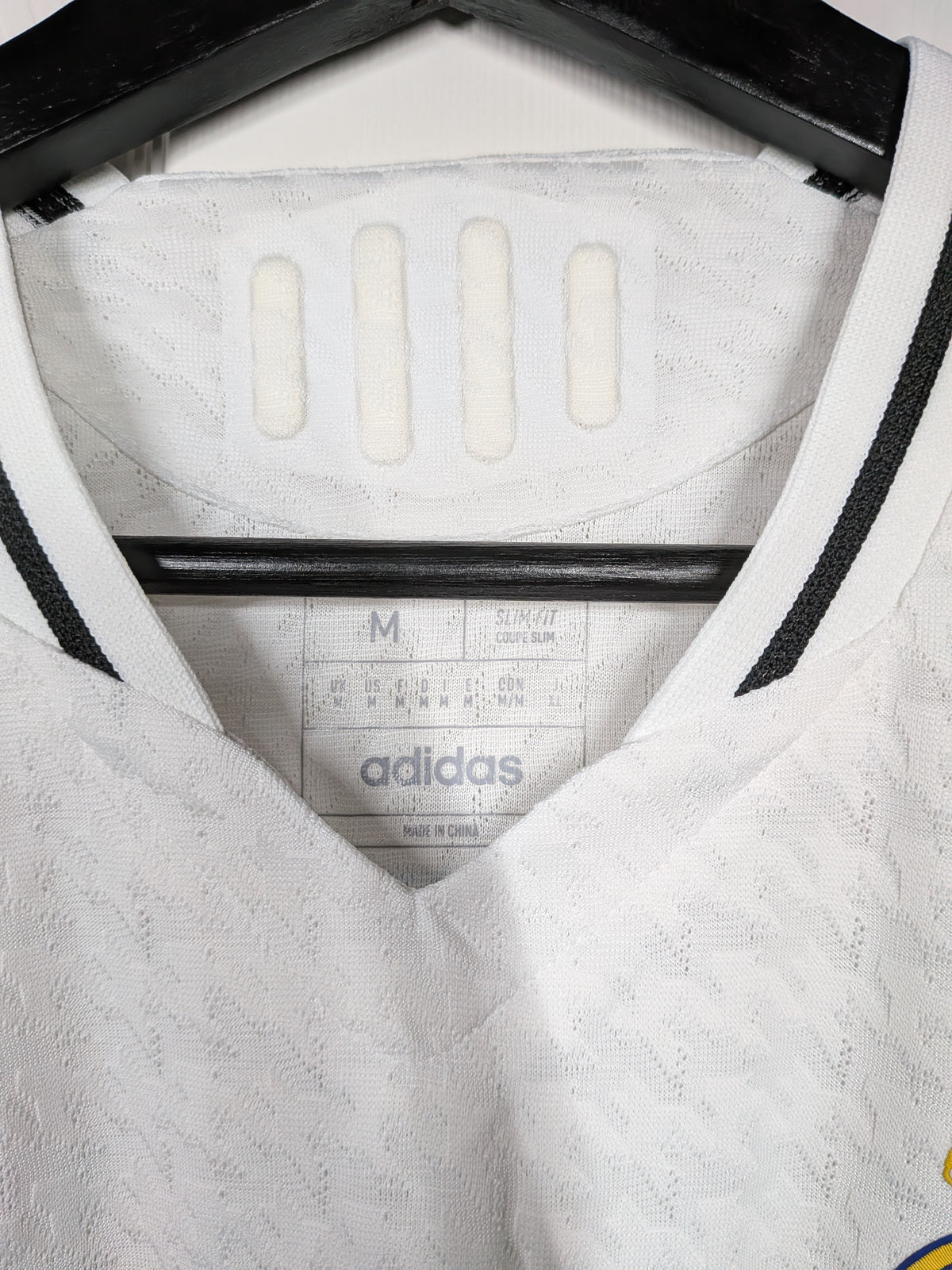 2024-25 Real Madrid Home Authentic Shirt BNWT - Endrick #16