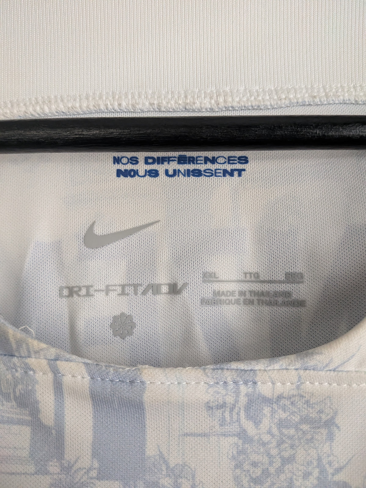 2022-23 France Away Shirt - Benzema #19