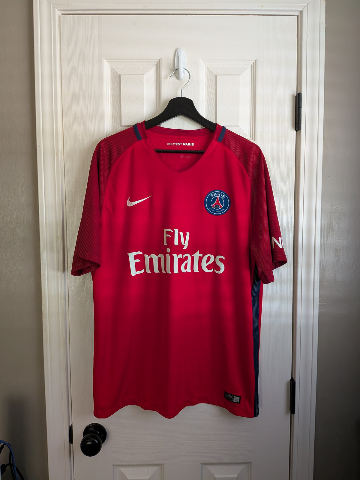 2016-17 PSG Away Shirt