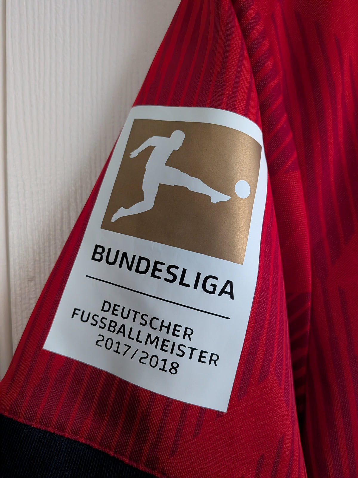 2018-19 Bayern Munich Home Shirt - Goretzka #18
